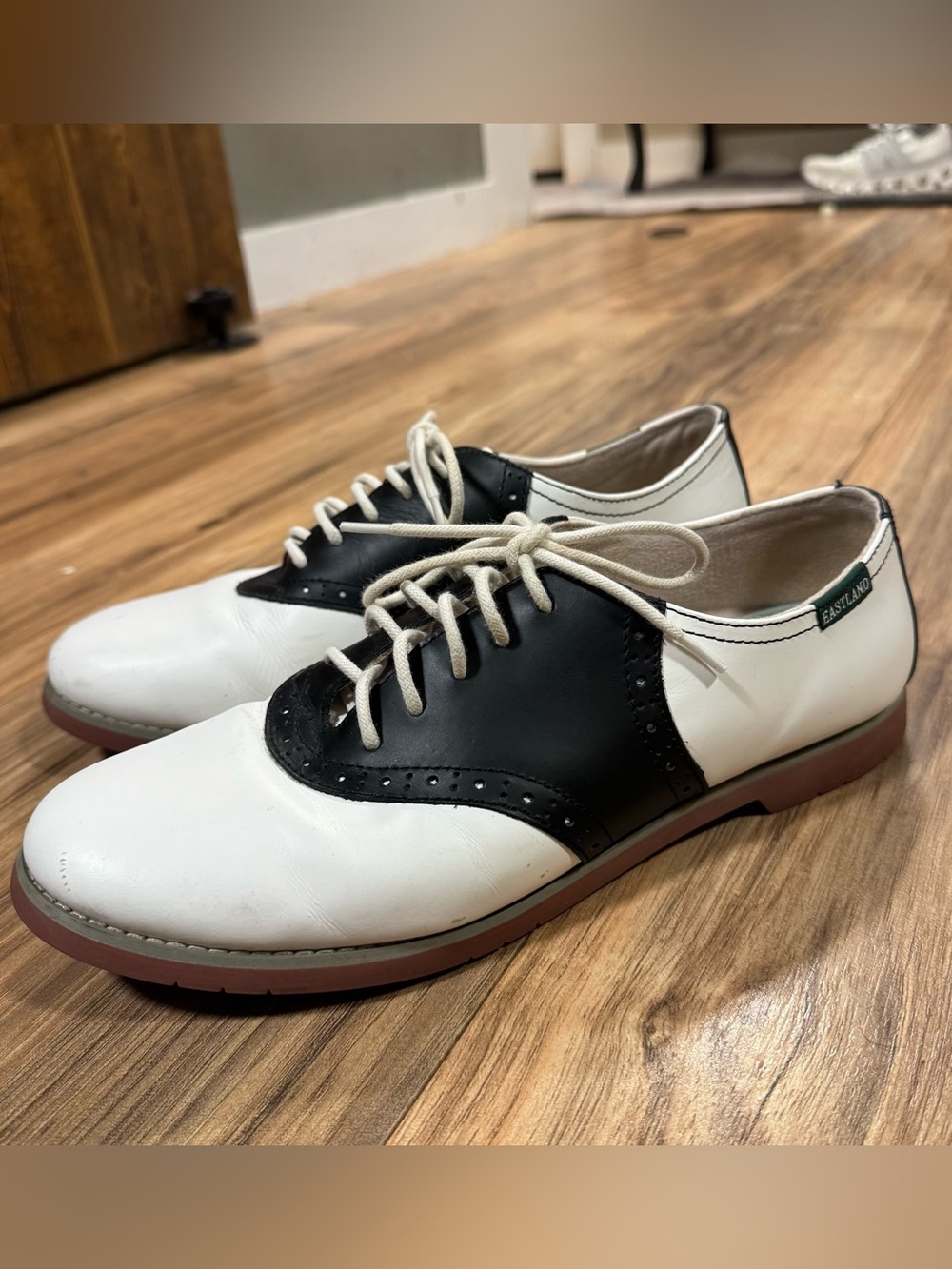 Eastland Sadie Oxford Shoes Black & White Leather Retro Women’s 10M 3331-13